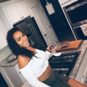 Meet your Posher, Mykaila